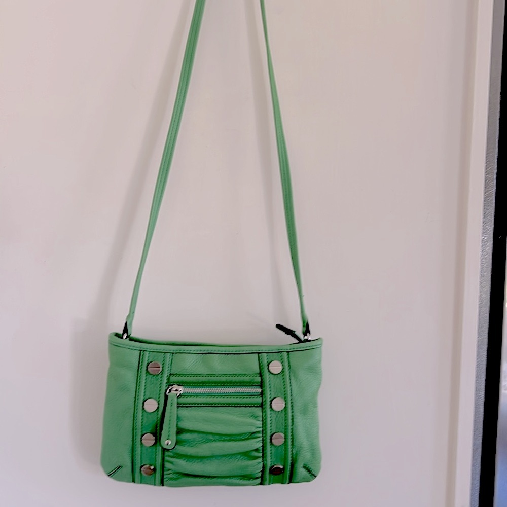 B Makowsky EUC Green Soft Leather Crossbody Bag with Studded Accents